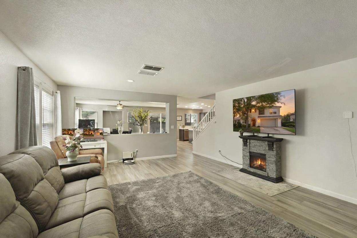 4304 Narraganset Way