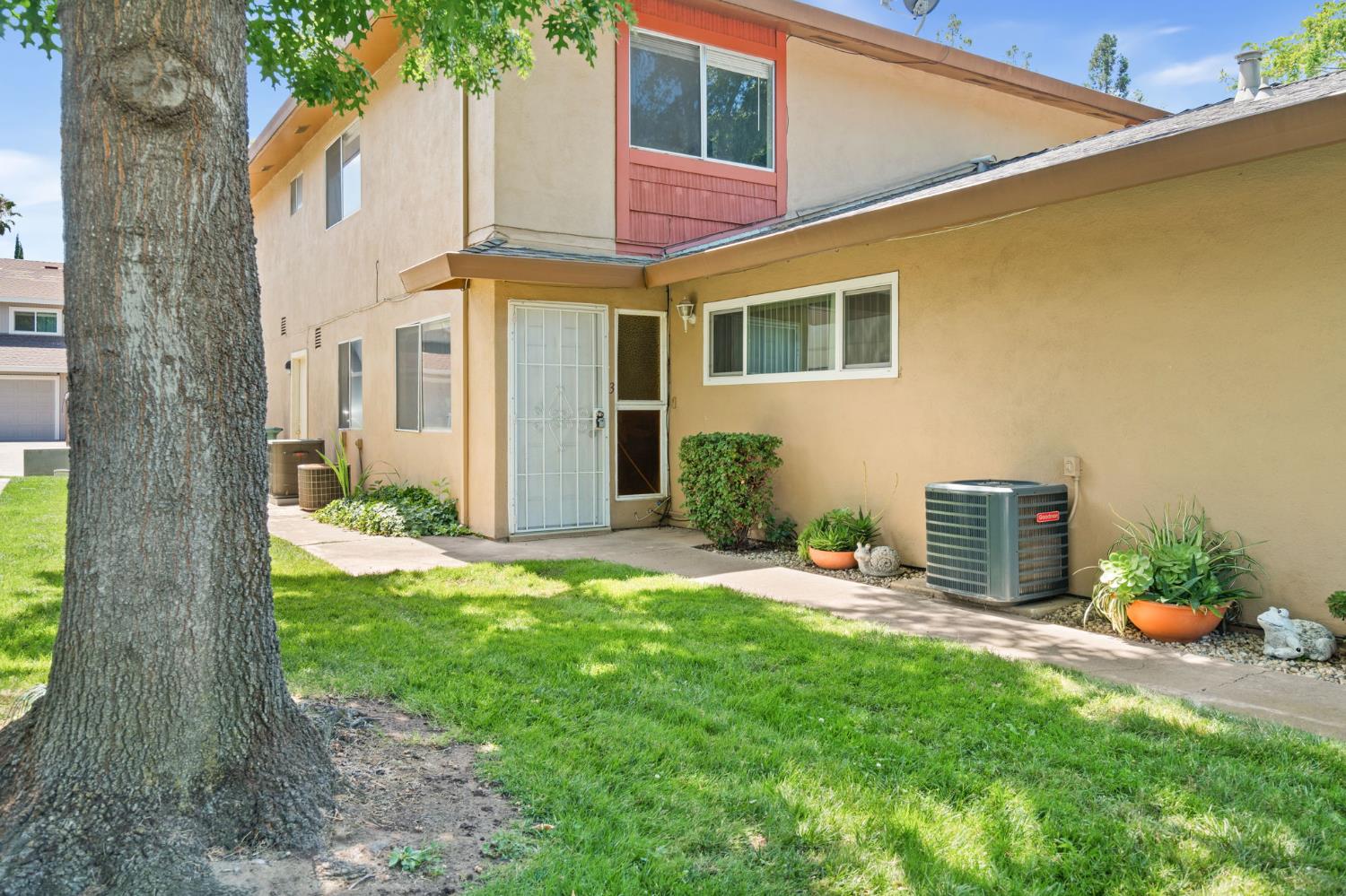 5093 Connecticut Drive 3