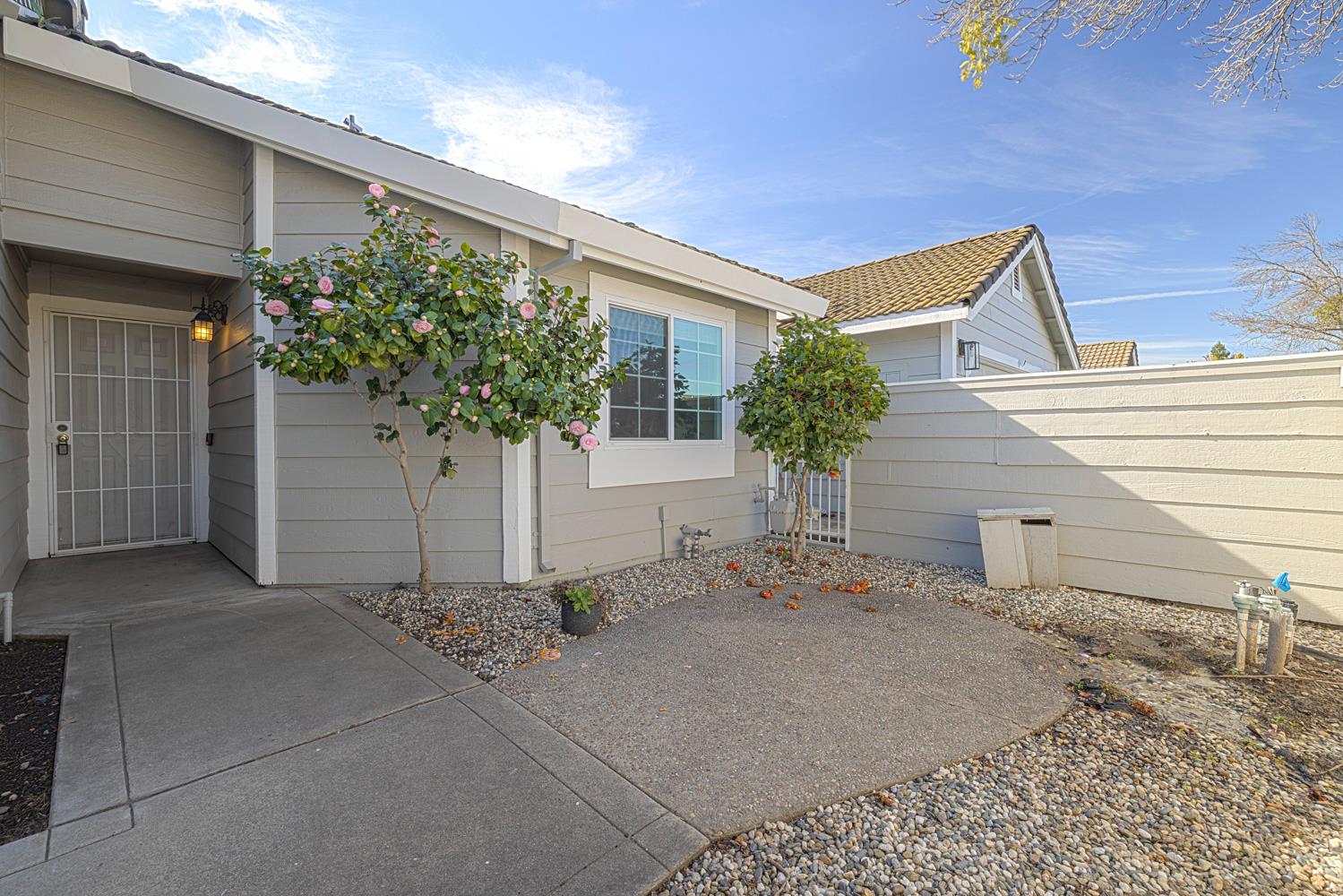 3604 N Veneman Avenue