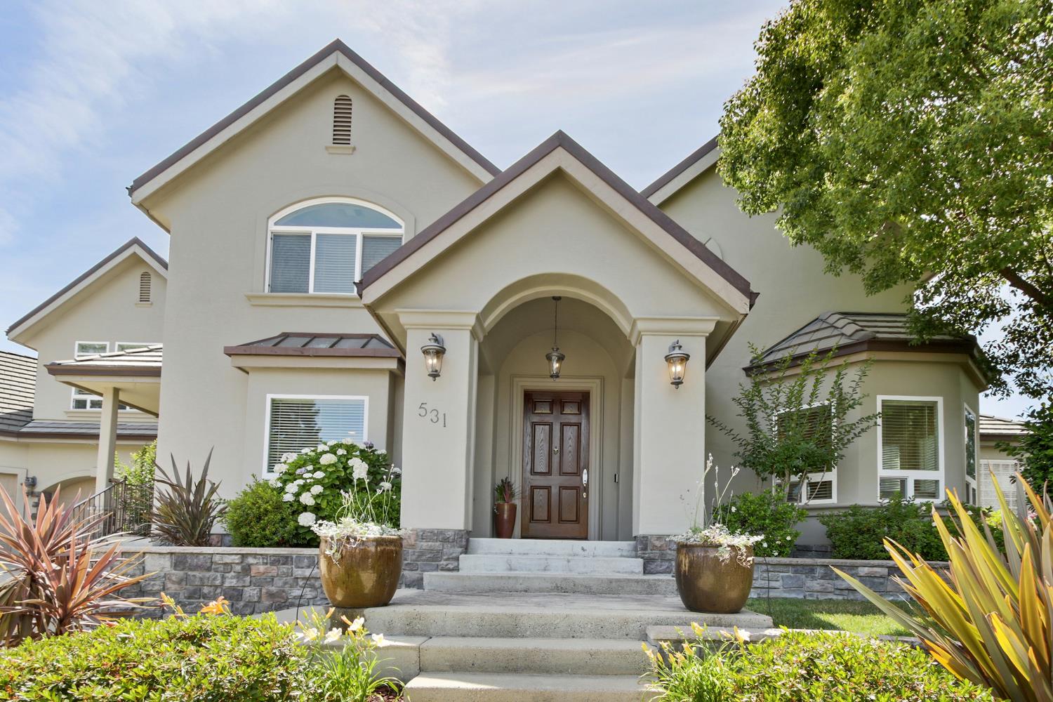 531 Carthage Court