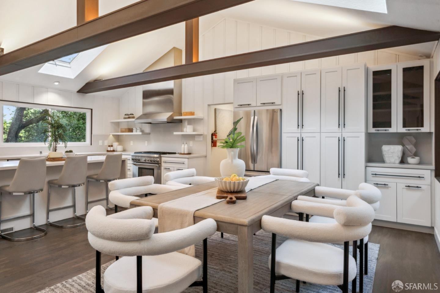 176 Los Trancos Circle