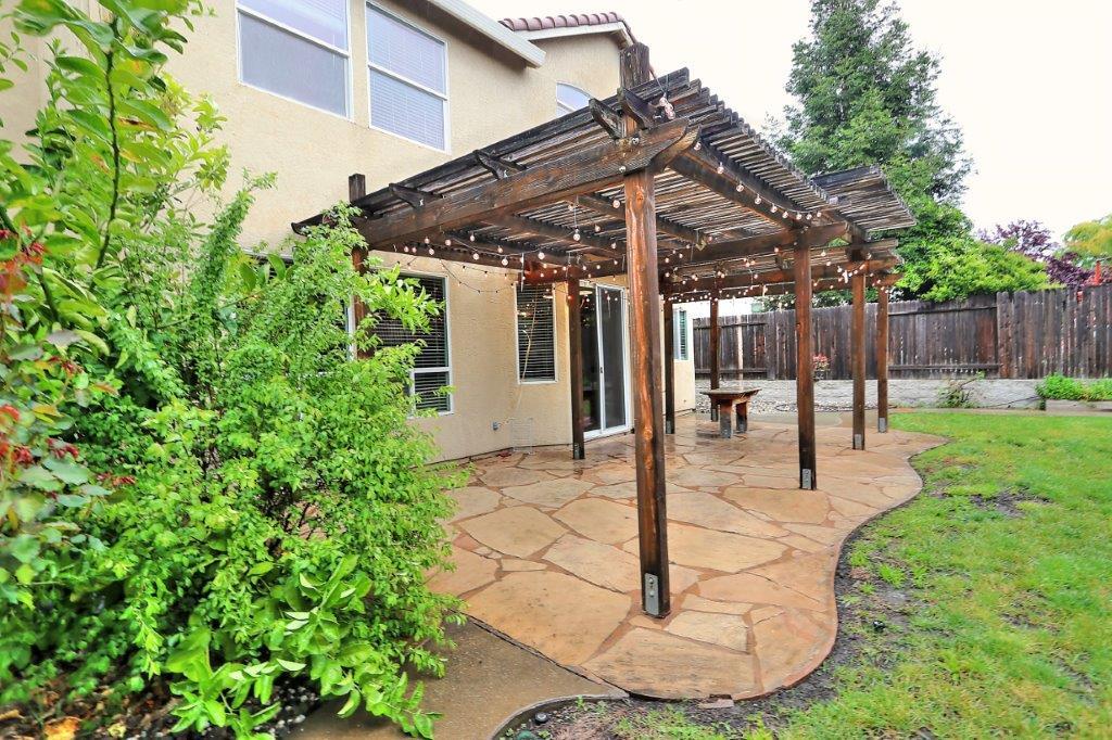 2204 Misty Hollow Drive
