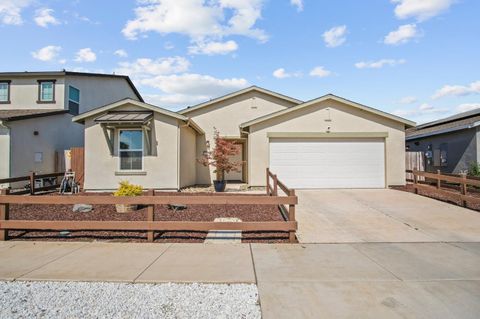 6211 Panda Way Riverbank CA 95367