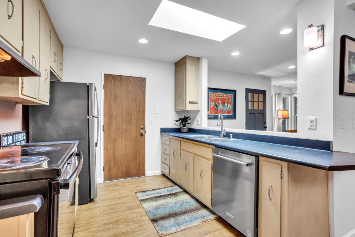 909 Bienville Street