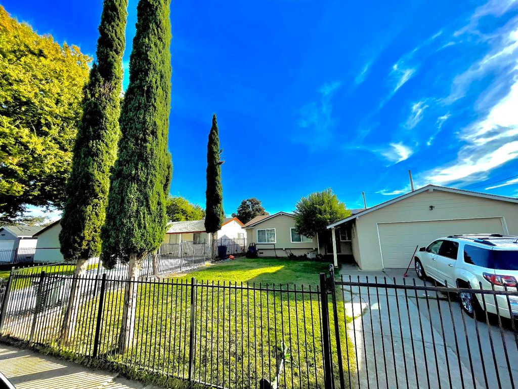 Photo of 2258 Babette Way, Sacramento, CA 95832 (MLS # 225132423)