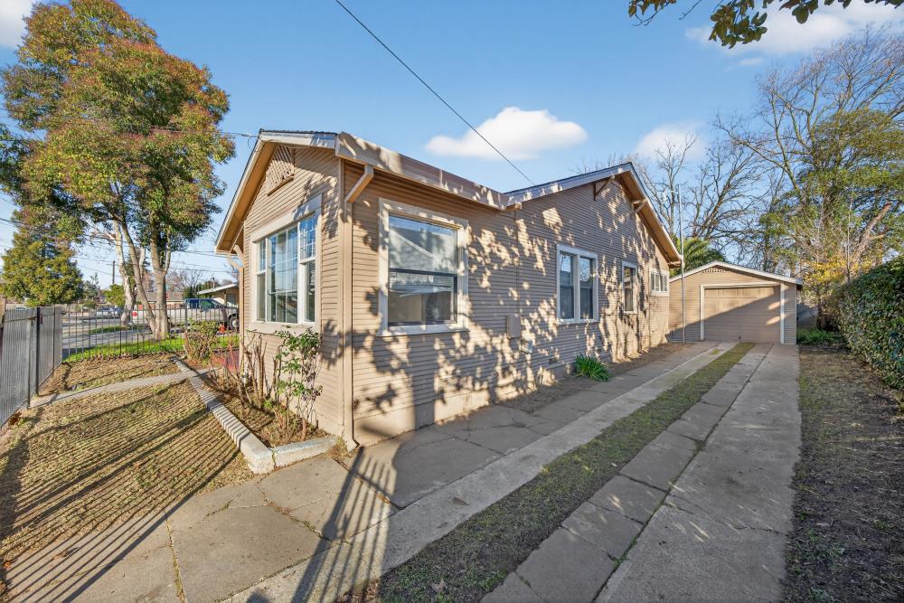 3833 38th Street