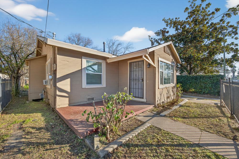 3833 38th Street