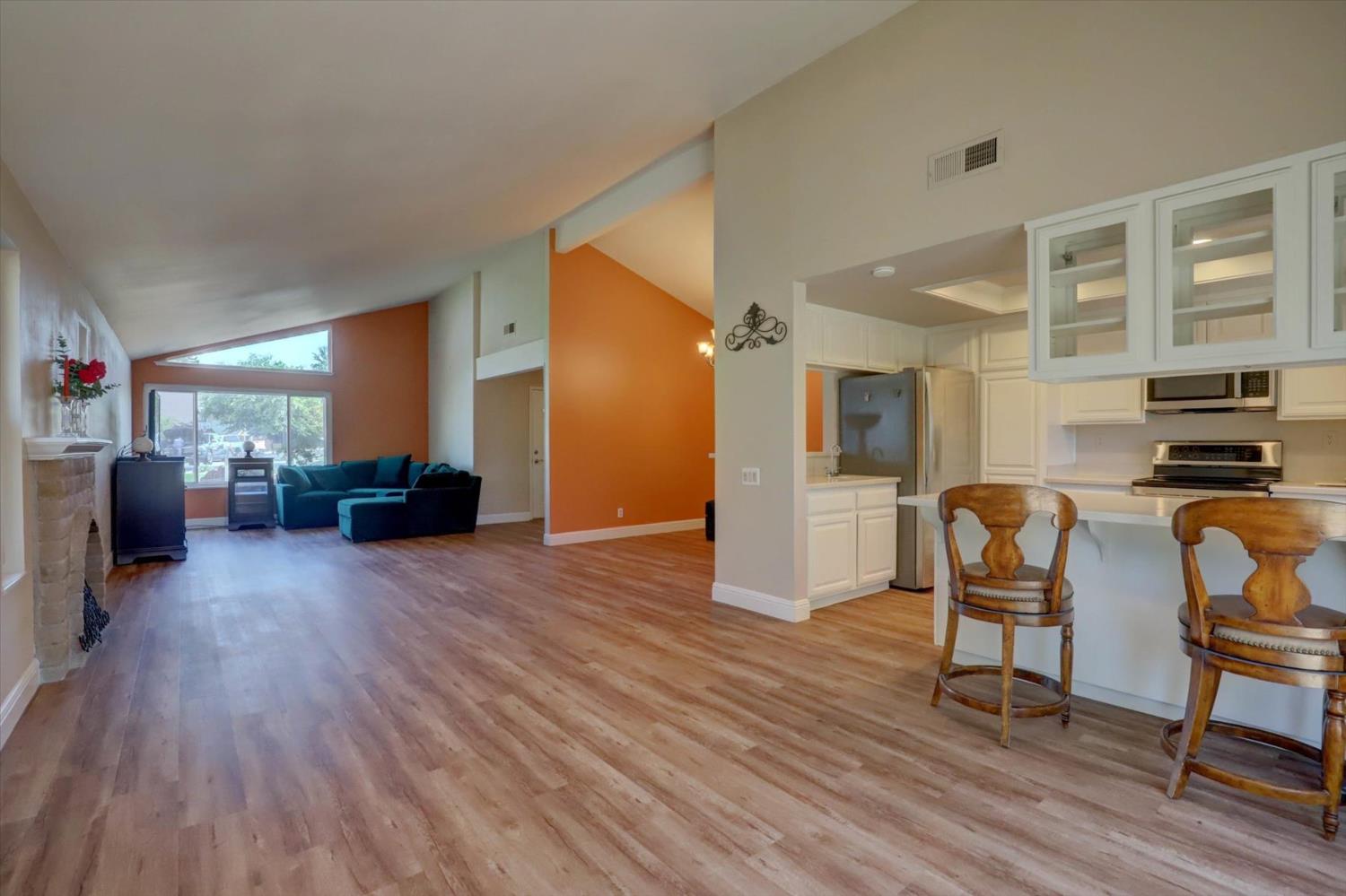 5501 Chamise Court
