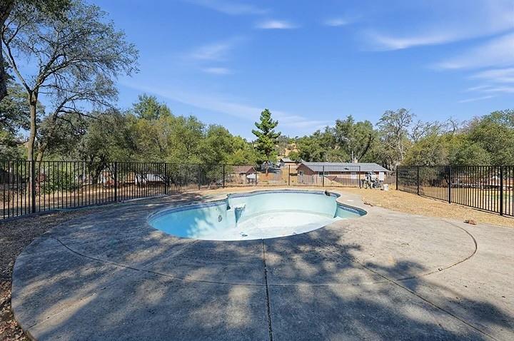 7256 Westhill Road