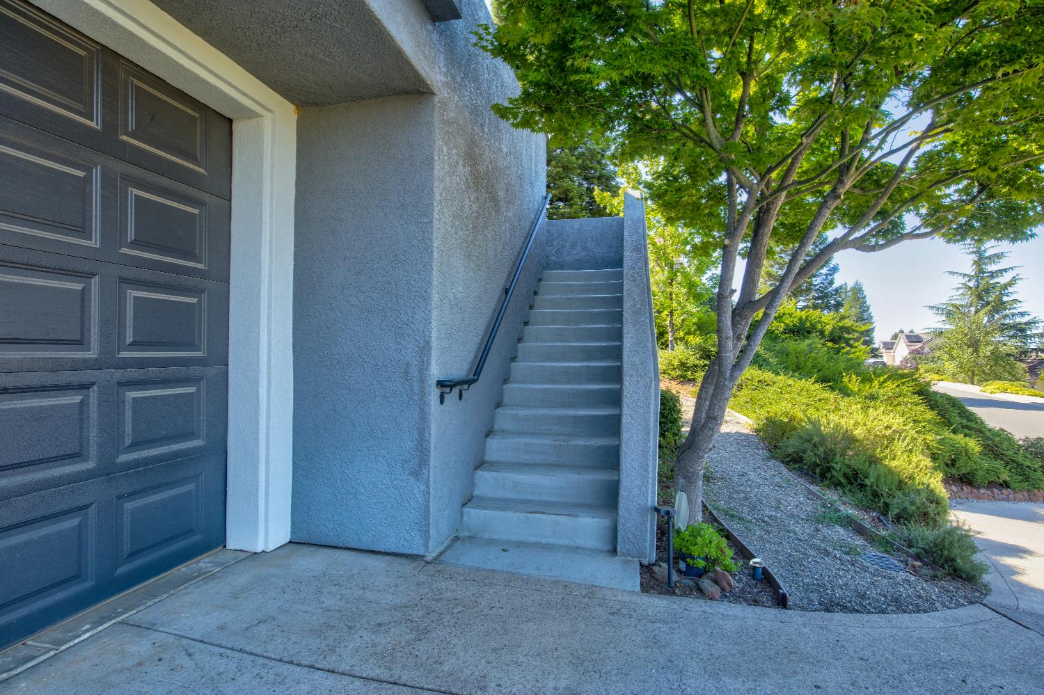 2622 Bertella Road