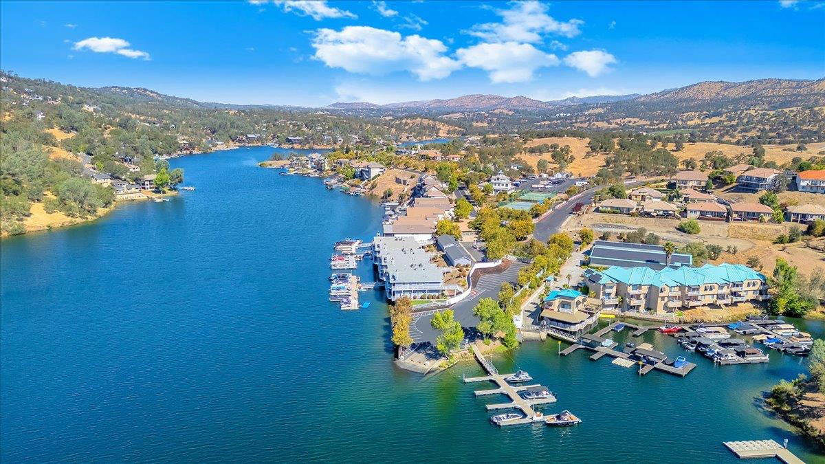 6617 Lake Tulloch Place