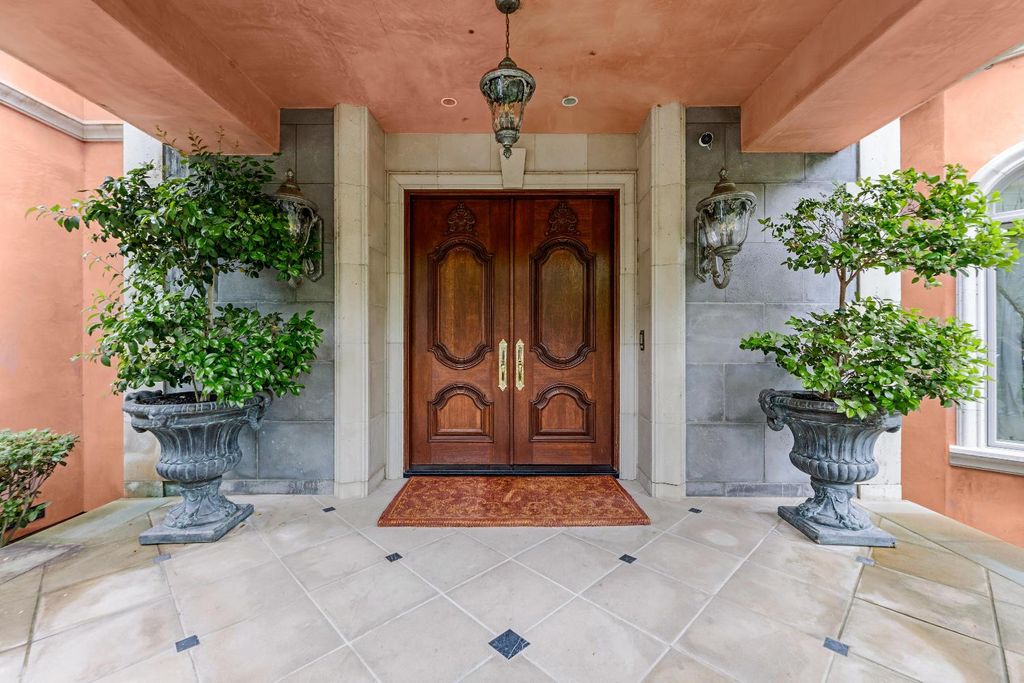 Photo of 5021 Jardin Lane, Carmichael, CA 95608 (MLS # 226020808)