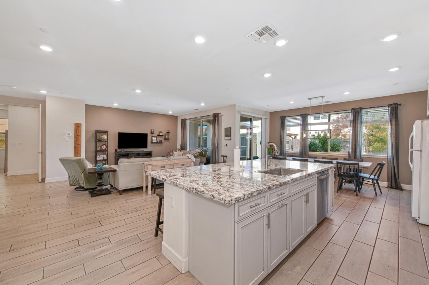 9960 Ted Kolb Way