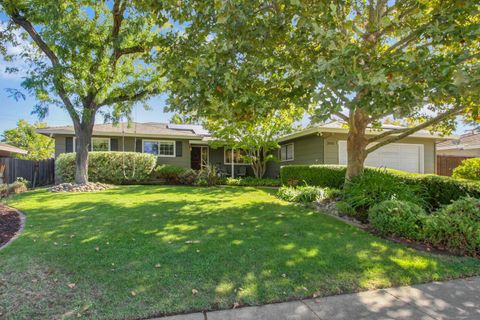 3970 Rochdale Drive Carmichael CA 95608