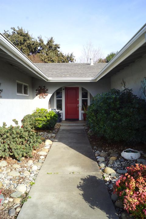 110 Valle Vista Place Woodland CA 95695