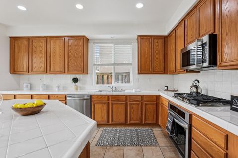 660 Bramblewood Avenue Lathrop CA 95330