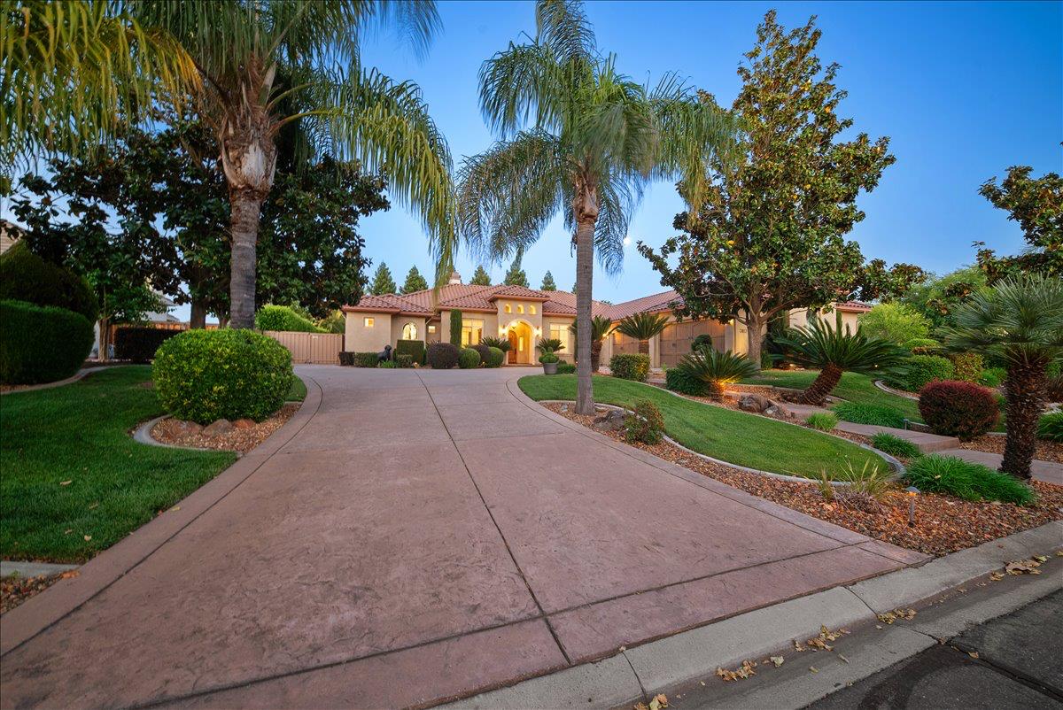 3813 Westchester Drive