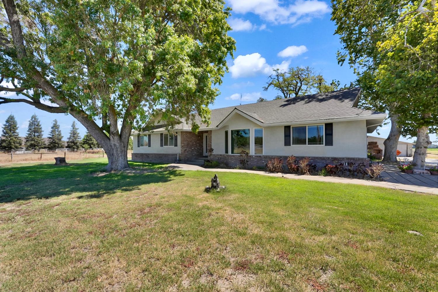 1706 N Washington Road - Photo 3