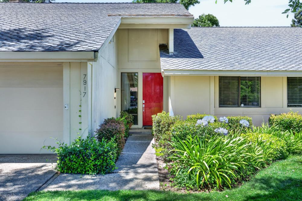 7917 Wildridge