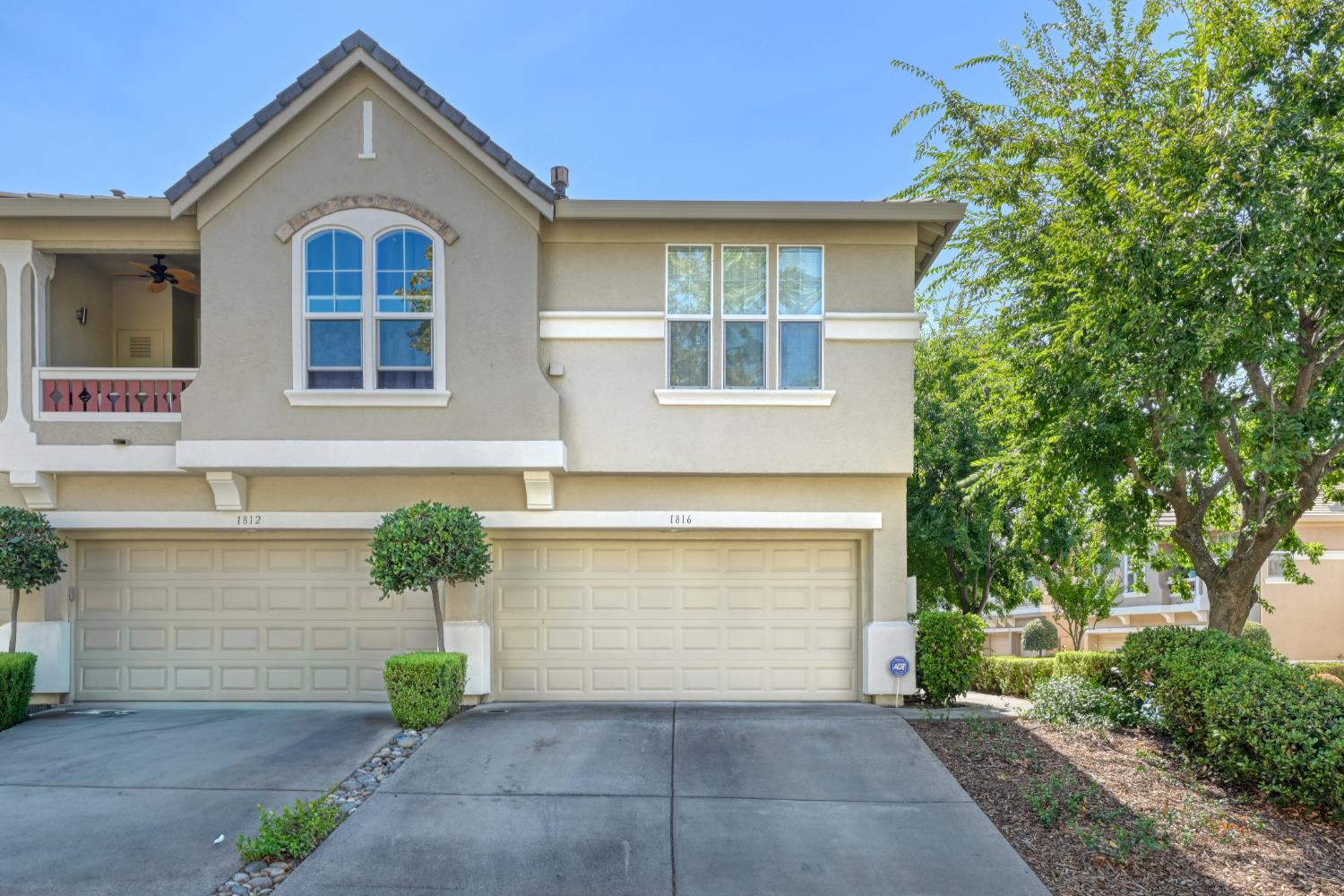 1816 Illinois Way 48