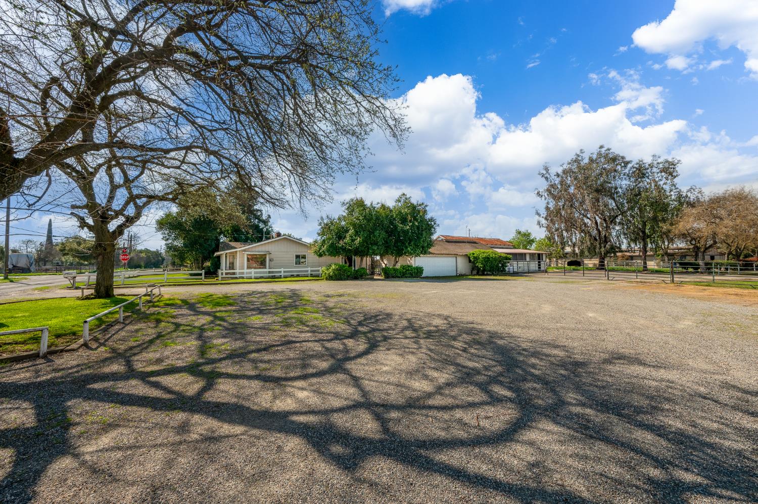 11501 Pioneer Avenue