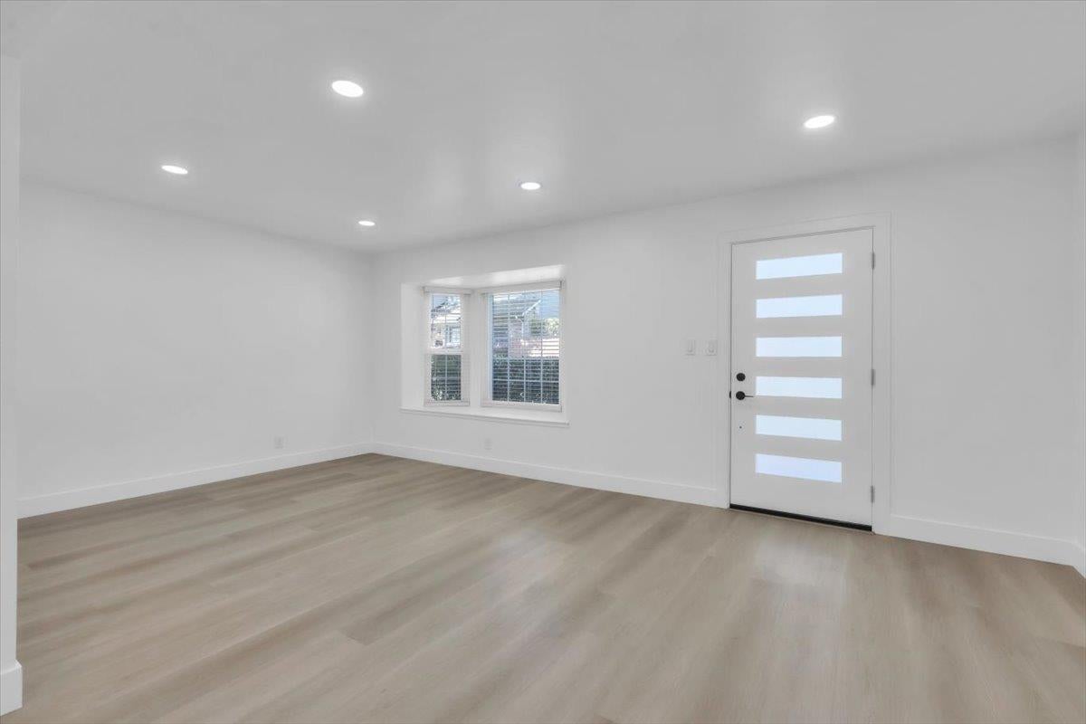 4032 Oak Villa Circle