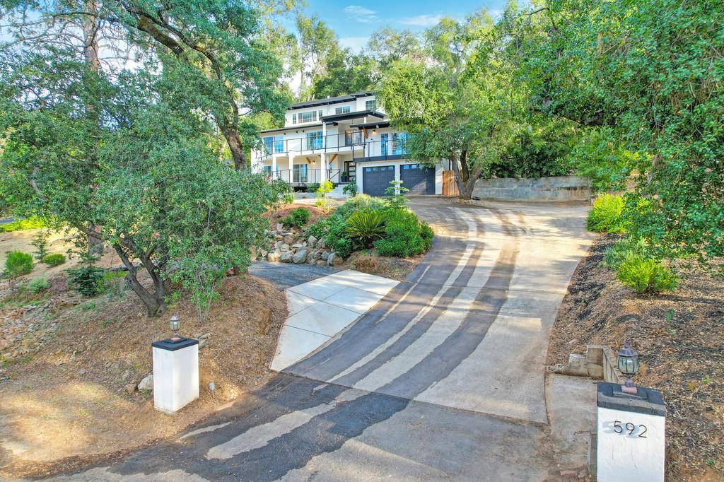 592 Torero Way
