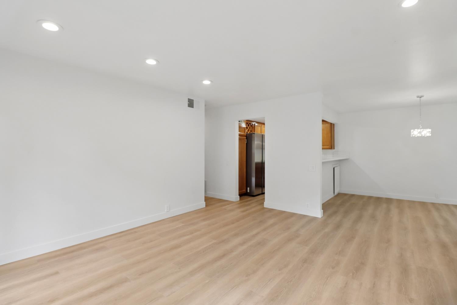 2280 Hurley Way 61