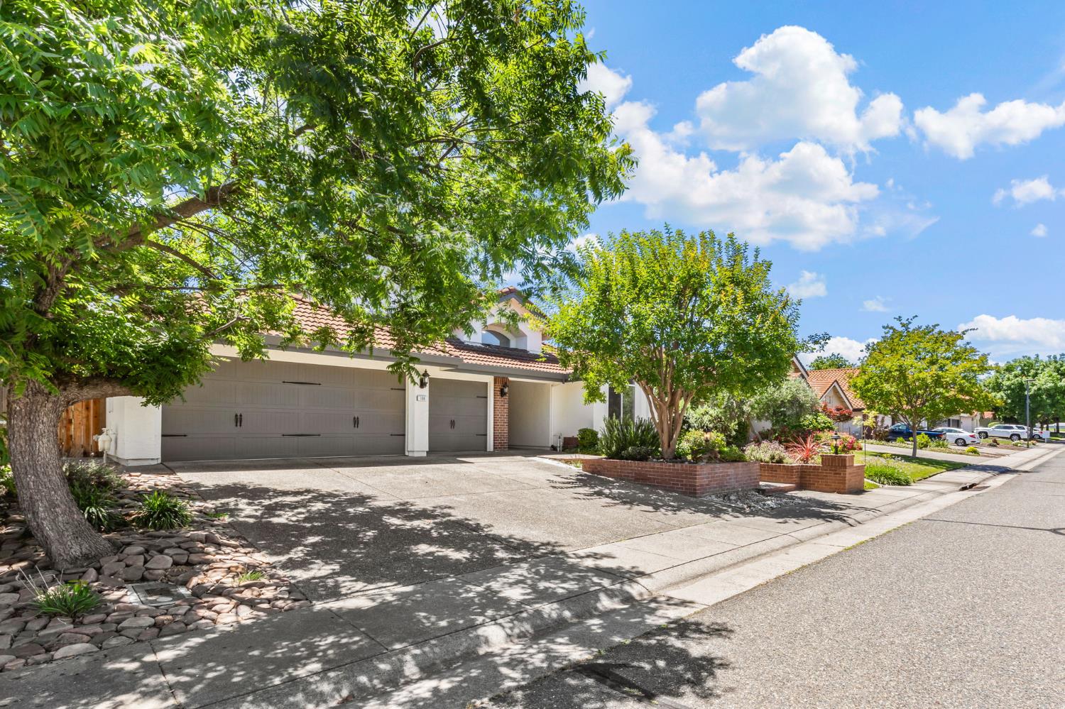 108 Burwood Way