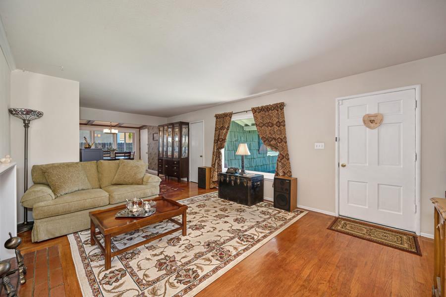 4701 Goya Parkway