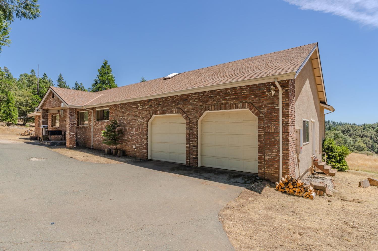 19484 Deerwood Drive