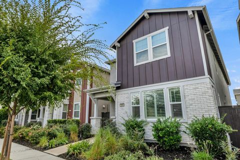2932 Endsley Avenue Sacramento CA 95833
