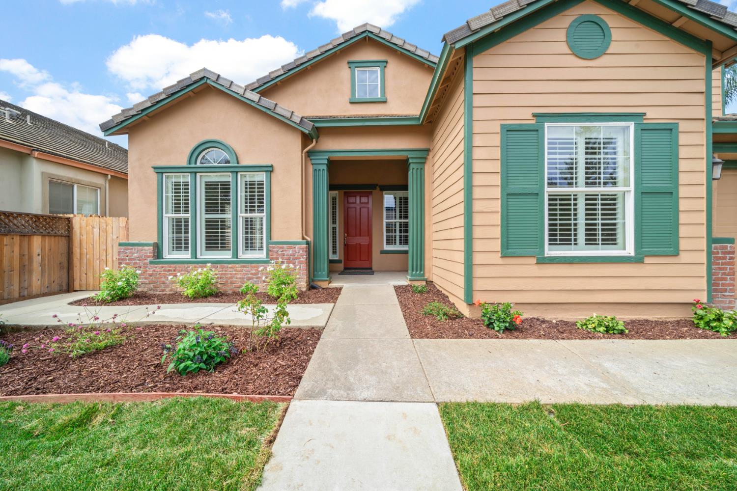 6384 Park Village Street