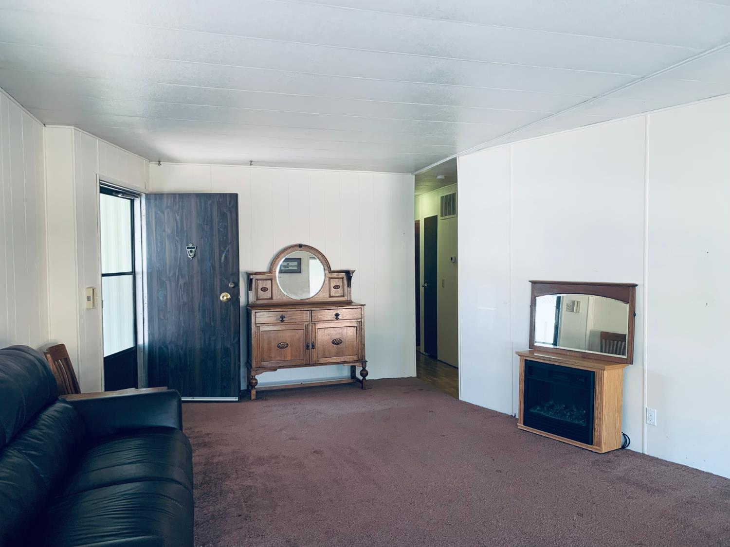 3901 Lake Road 121