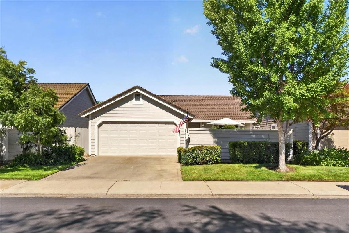 3545 Blackstone Way