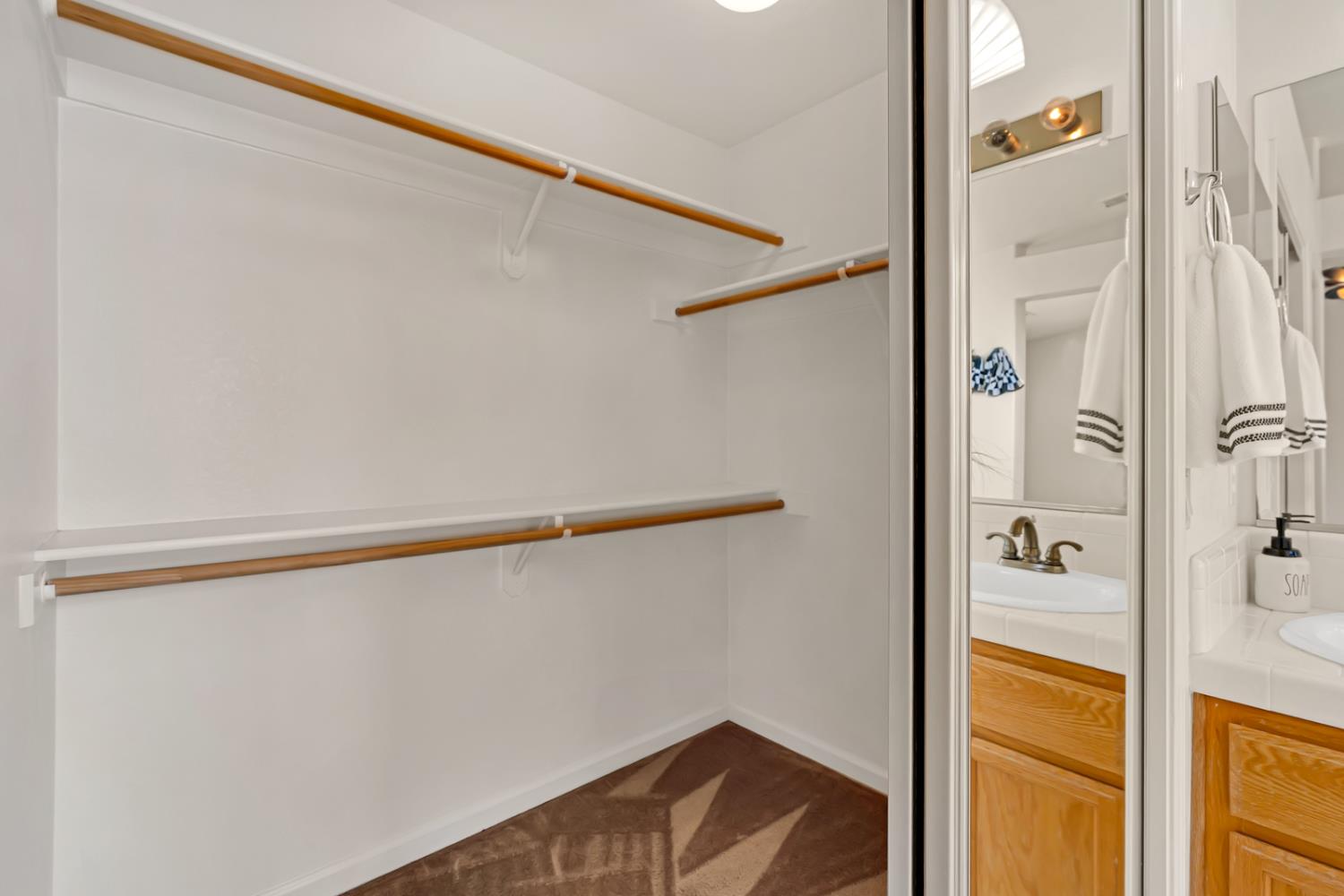 Los Banos, California 93635, United States, 4 Bedrooms Bedrooms, ,2 BathroomsBathrooms,Residential,Active,197923