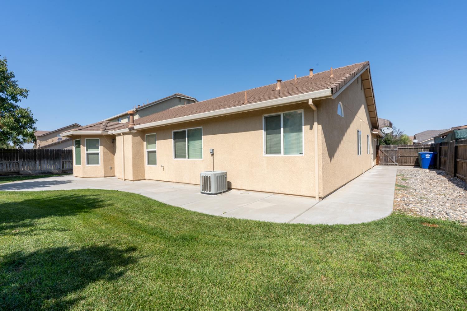 Los Banos, California 93635, United States, 4 Bedrooms Bedrooms, ,2 BathroomsBathrooms,Residential,Active,197923