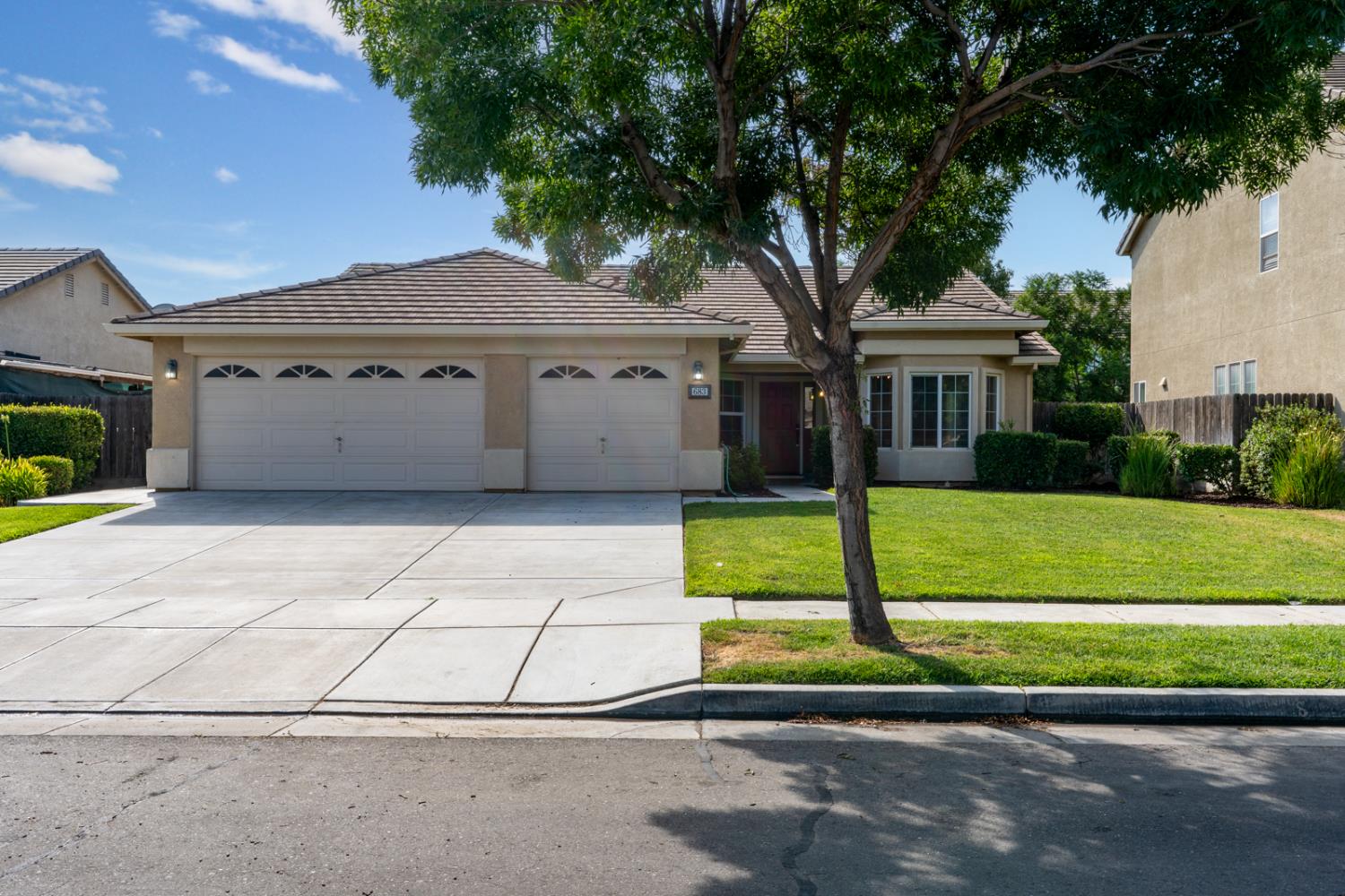 Los Banos, California 93635, United States, 4 Bedrooms Bedrooms, ,2 BathroomsBathrooms,Residential,Active,197923