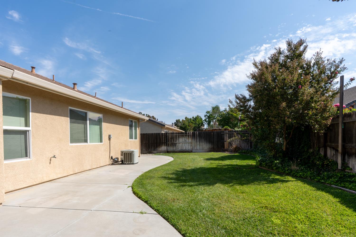 Los Banos, California 93635, United States, 4 Bedrooms Bedrooms, ,2 BathroomsBathrooms,Residential,Active,197923