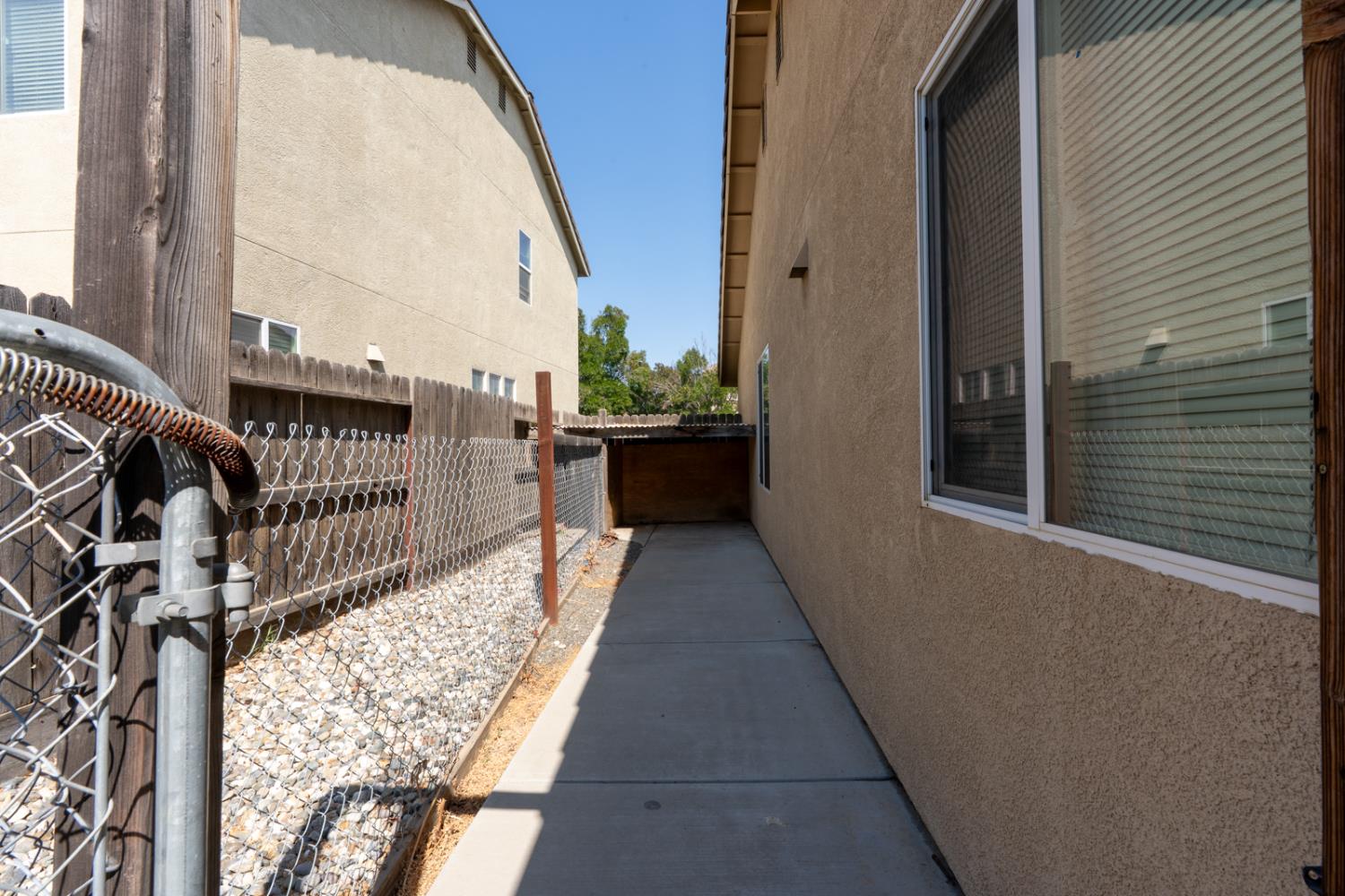 Los Banos, California 93635, United States, 4 Bedrooms Bedrooms, ,2 BathroomsBathrooms,Residential,Active,197923