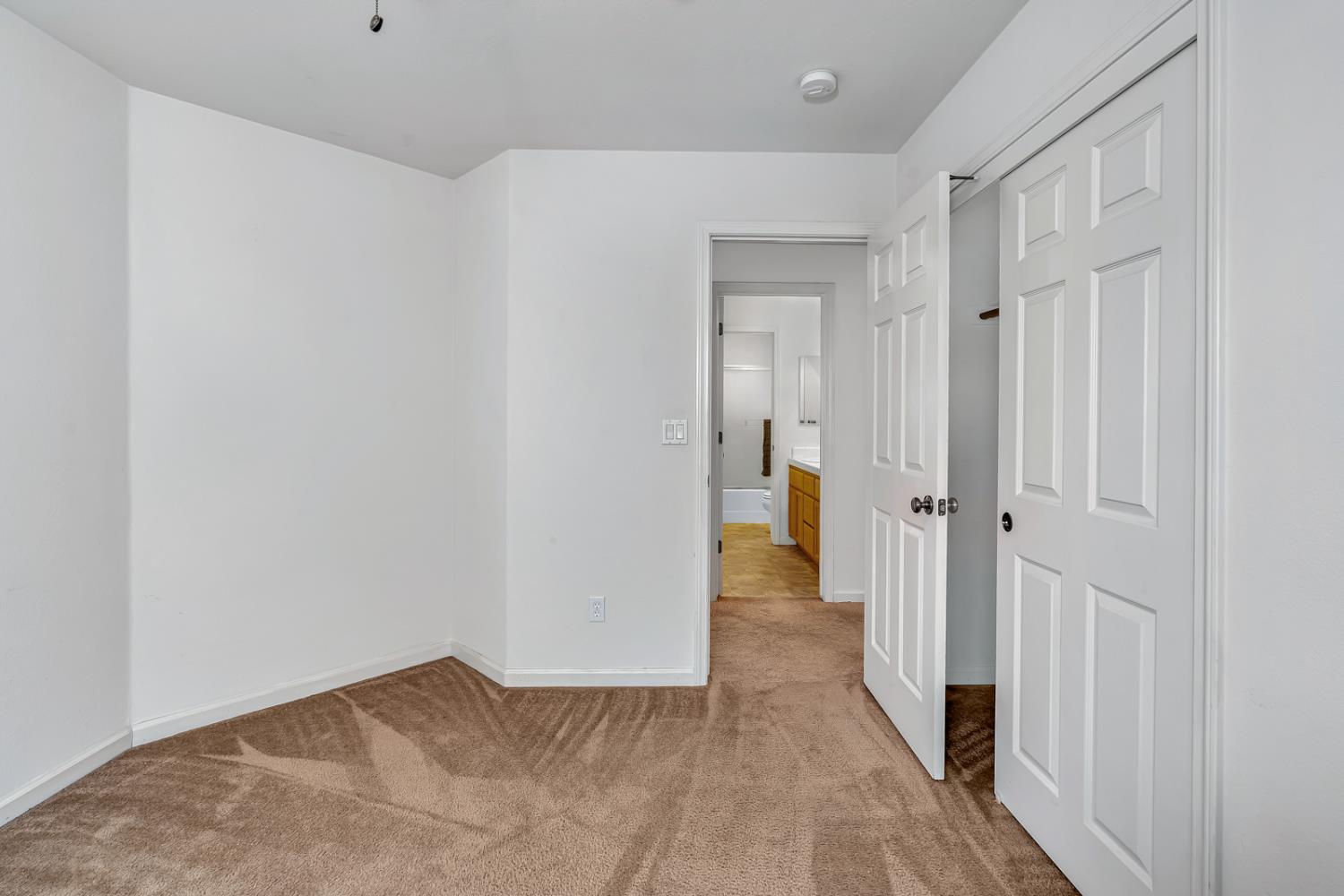 Los Banos, California 93635, United States, 4 Bedrooms Bedrooms, ,2 BathroomsBathrooms,Residential,Active,197923