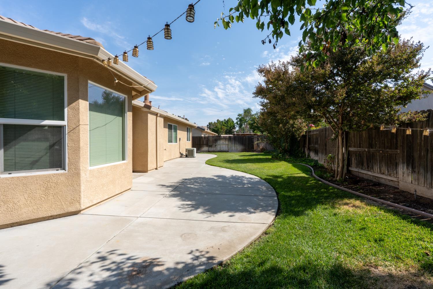 Los Banos, California 93635, United States, 4 Bedrooms Bedrooms, ,2 BathroomsBathrooms,Residential,Active,197923