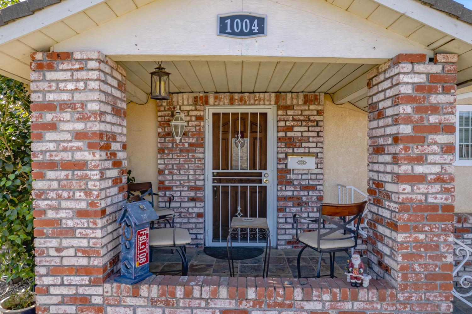 1004 11th Street