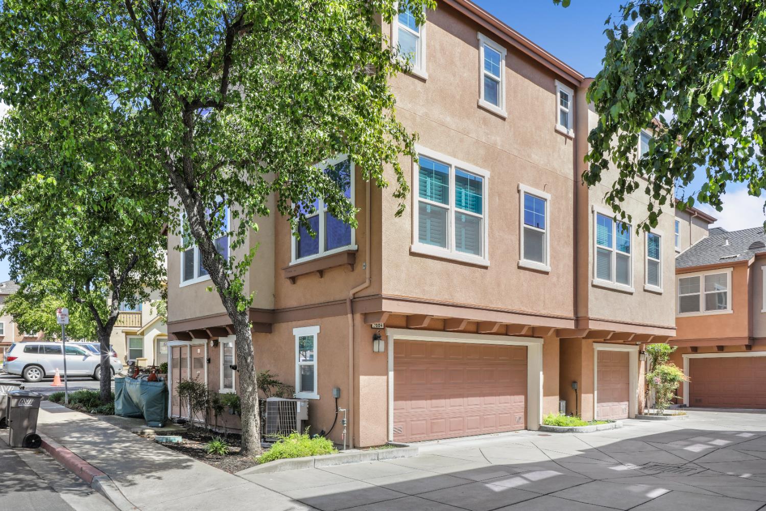 3684 Branding Iron Place