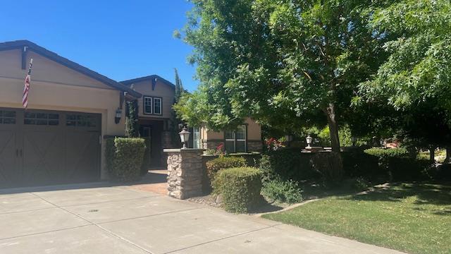 1240 Holly Berry Ct