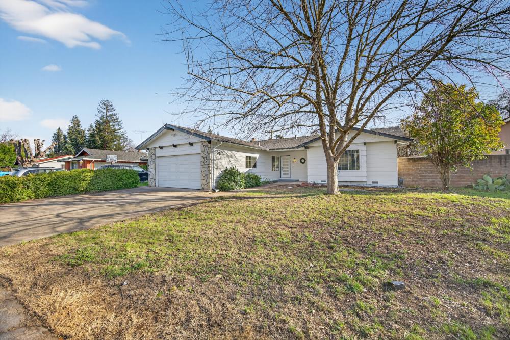 2419 El Burlon Circle