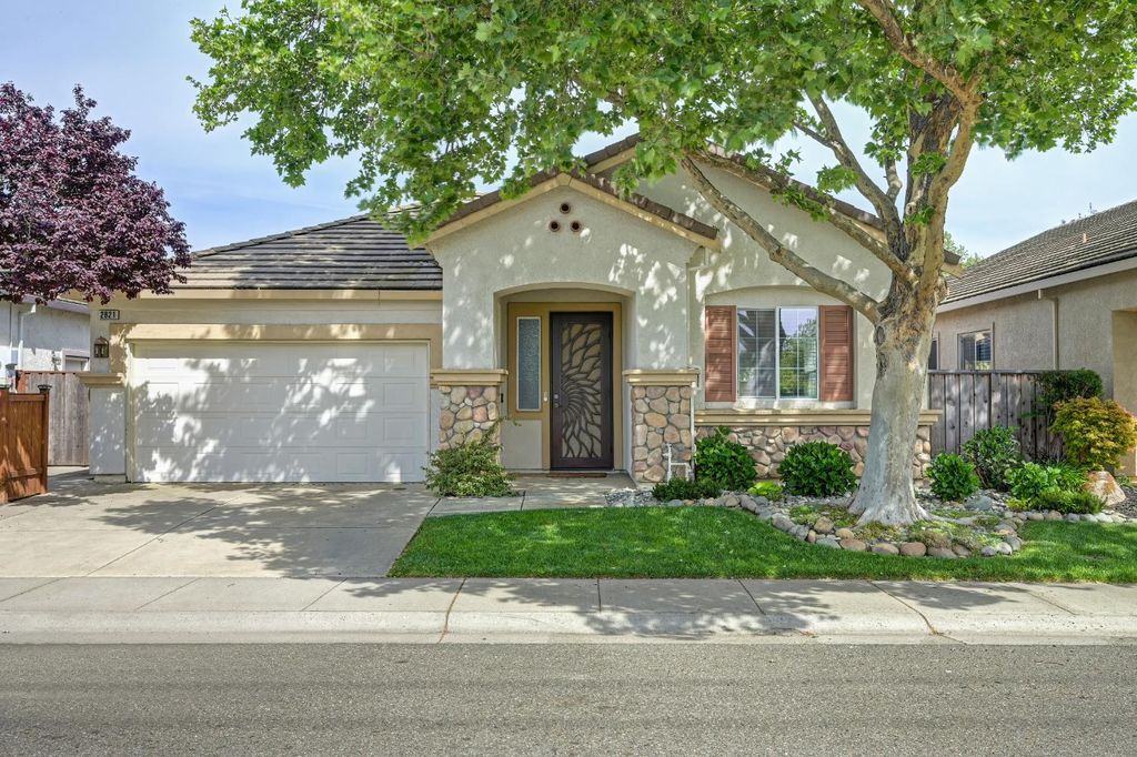 Photo of 2821 Unity Pointe Avenue, Sacramento, CA 95833 (MLS # 226038084)