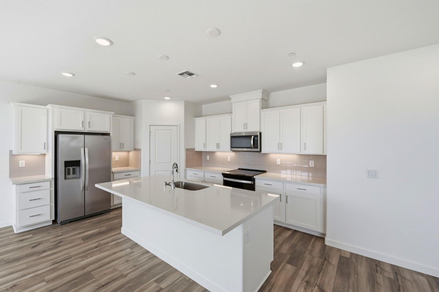 1270 Ribiolo Lane