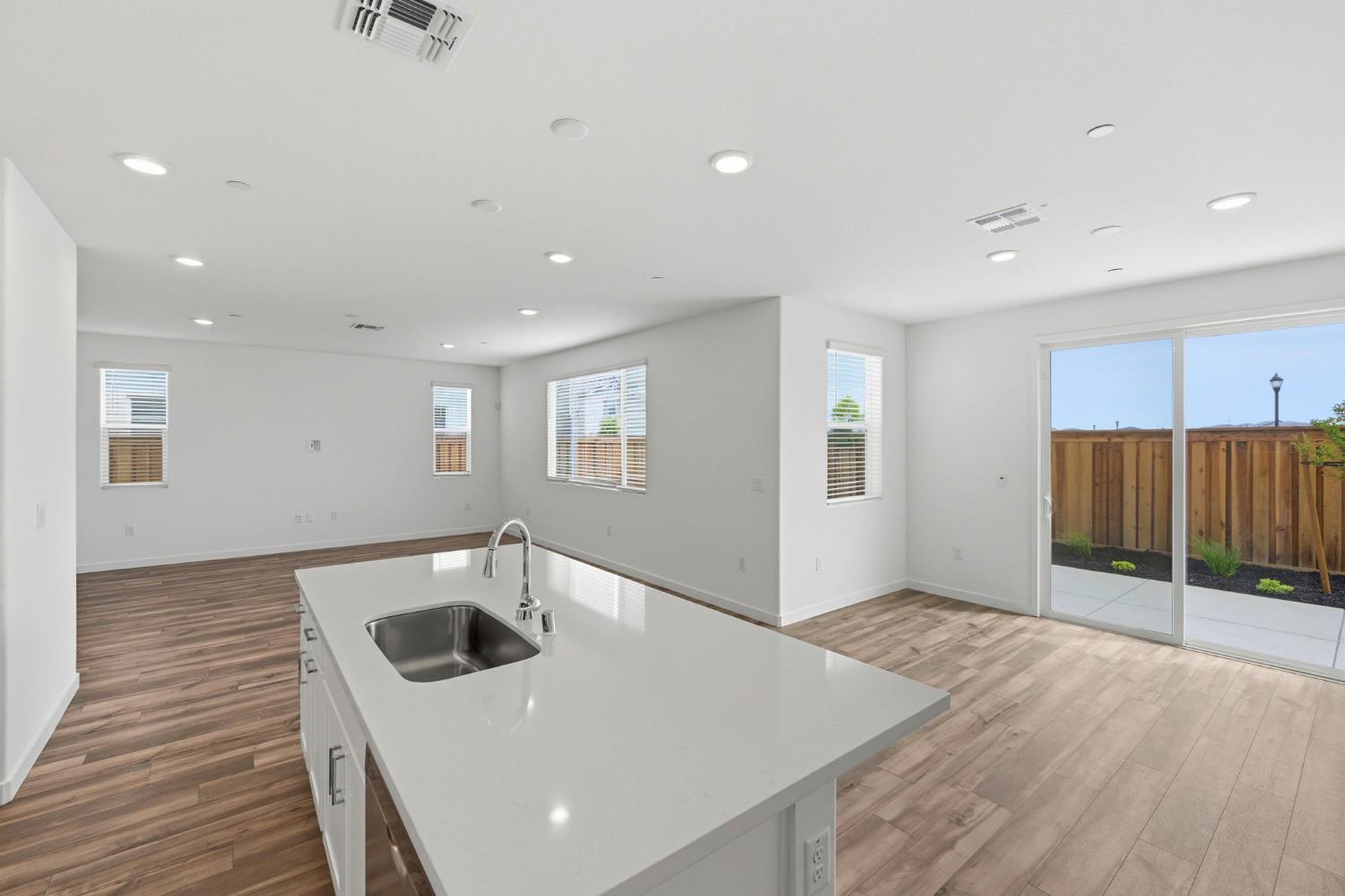 1270 Ribiolo Lane