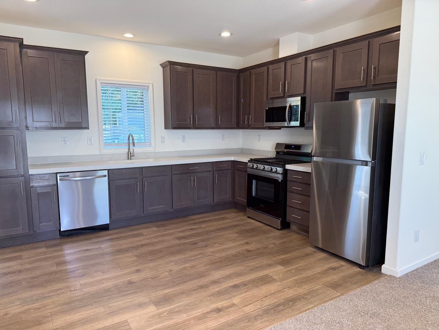 6805 Douglas Blvd 21